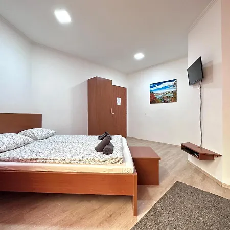 Central Seasons Design 公寓式酒店