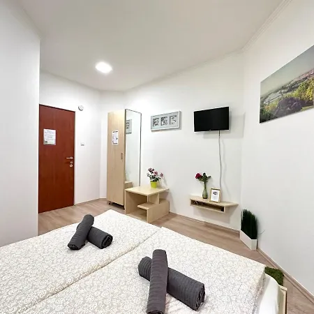 Апарт-отель Central Seasons Design 3*