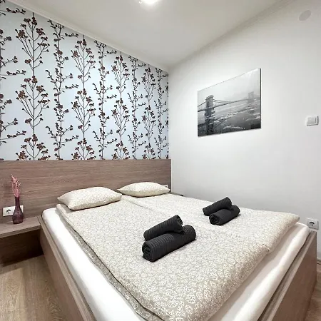 Central Seasons Design Aparthotel *