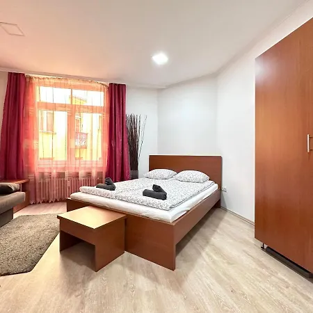 Central Seasons Design Ξενοδοχείο με διαμερίσματα 3*