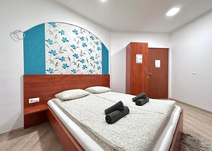 Central Seasons Design Aparthotel